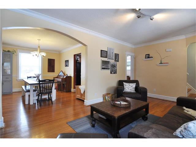 6015 Tennessee Avenue, St Louis, MO 63111