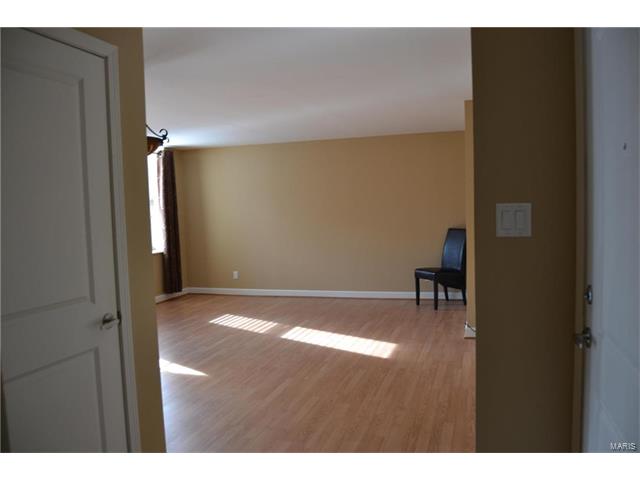5696 Kingsbury Avenue, St Louis, MO 63112