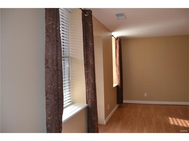 5696 Kingsbury Avenue, St Louis, MO 63112