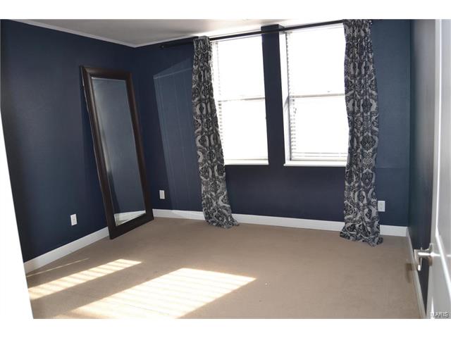 5696 Kingsbury Avenue, St Louis, MO 63112