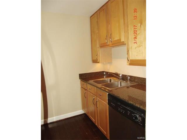 5330 Pershing Avenue, St Louis, MO 63112