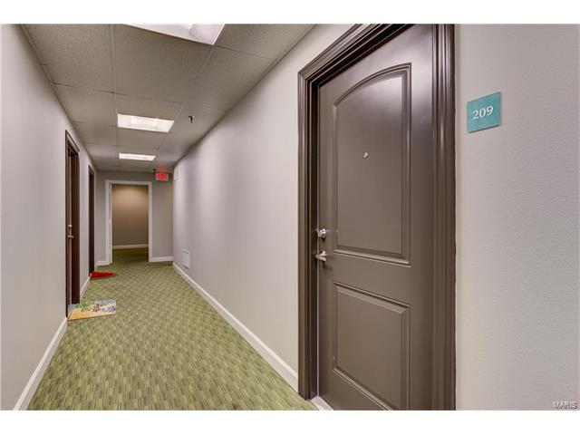 5696 Kingsbury Avenue, St Louis, MO 63112