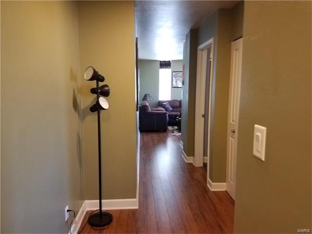 5696 Kingsbury Avenue, St Louis, MO 63112
