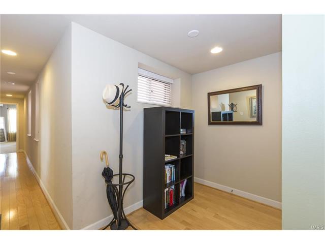 5631 Pershing Avenue, St Louis, MO 63112