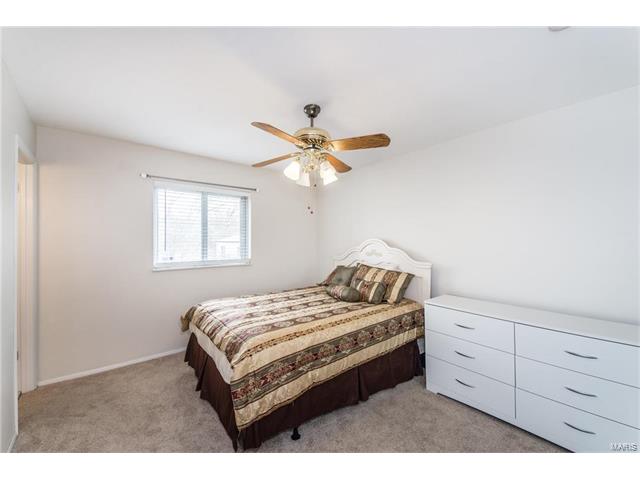 9111 North Avenue, St Louis, MO 63114