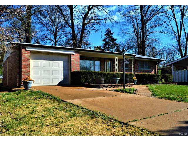 9059 Janet Court, St Louis, MO 63114