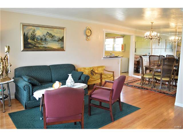 9059 Janet Court, St Louis, MO 63114