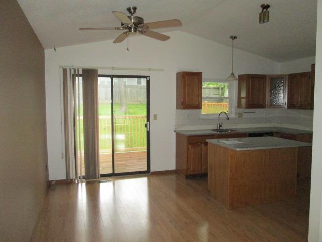 8637 Ardelia AveSaint Louis, MO, 63114Saint Louis County