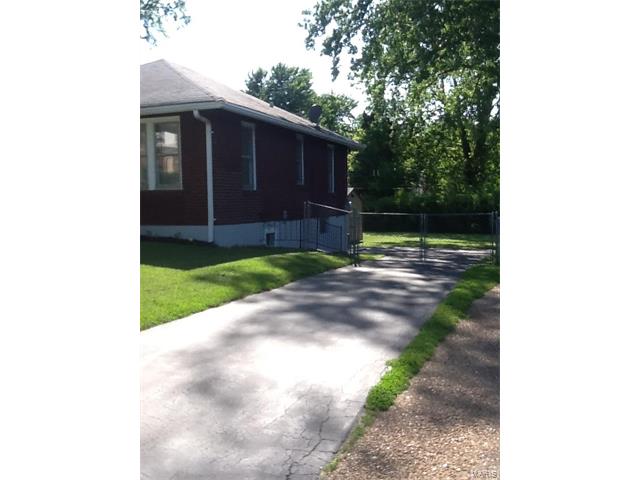 2435 Walton Road, St Louis, MO 63114