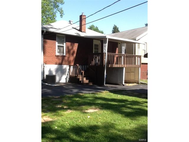 2435 Walton Road, St Louis, MO 63114
