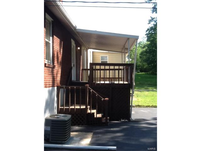2435 Walton Road, St Louis, MO 63114