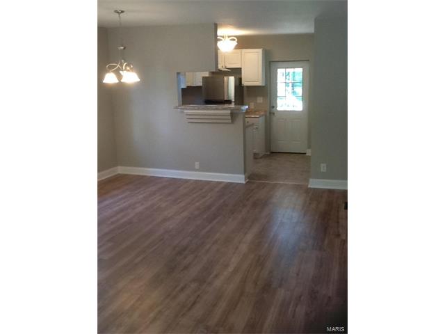 2435 Walton Road, St Louis, MO 63114