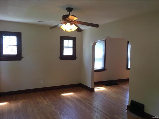2327 Brown Road, St Louis, MO 63114