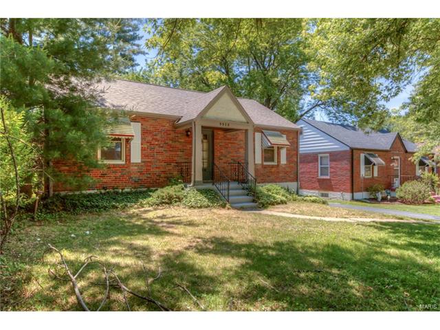 8928 Saint Louis Avenue, St Louis, MO 63114