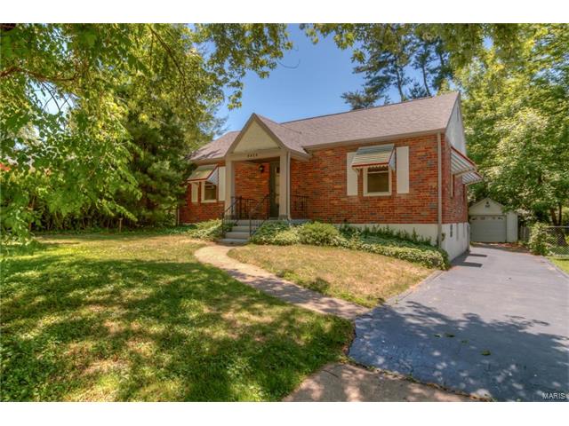 8928 Saint Louis Avenue, St Louis, MO 63114
