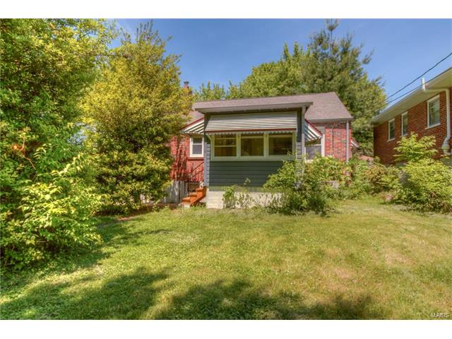 8928 Saint Louis Avenue, St Louis, MO 63114
