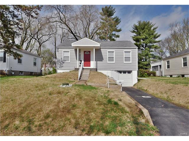 1929 Northfield Drive, St Louis, MO 63114