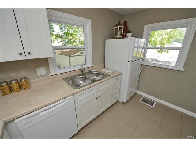 9604 Sievers, St Louis, MO 63114