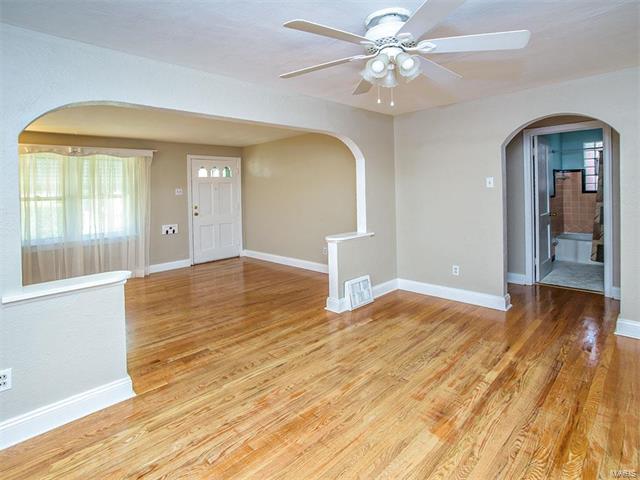 3616 Brown, St Louis, MO 63114