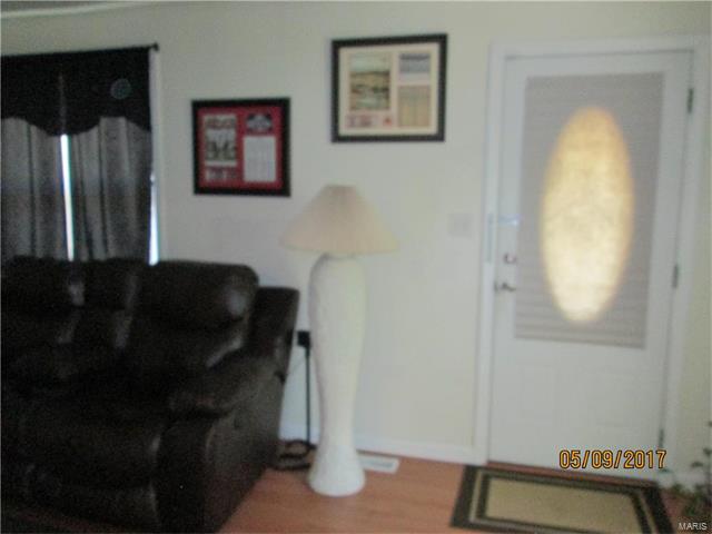 10301 Driver Avenue, St Louis, MO 63114