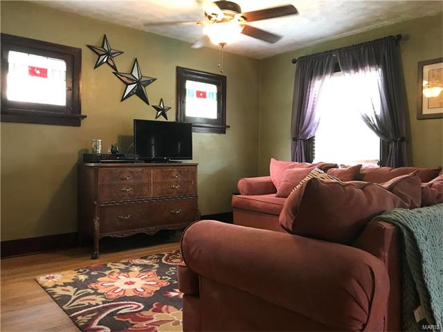 3509 Eminence Boulevard, St Louis, MO 63114