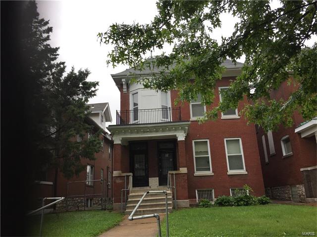 4407 Holly Avenue, St Louis, MO 63115