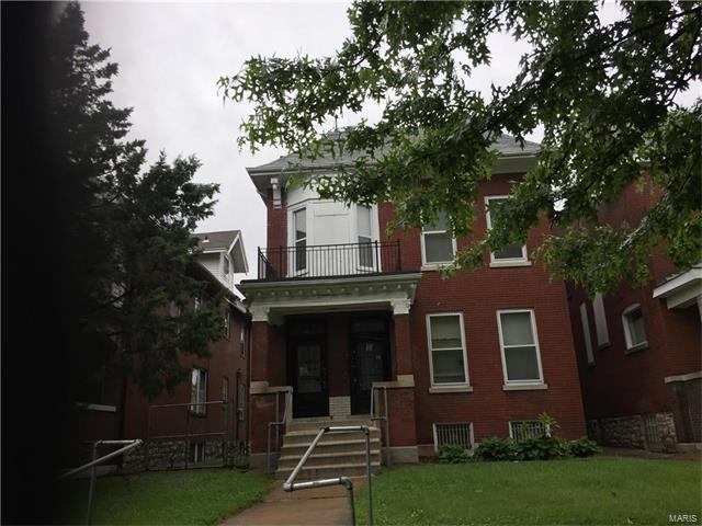 4407 Holly Avenue, St Louis, MO 63115