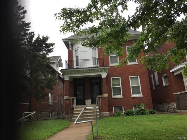 4407 Holly Avenue, St Louis, MO 63115