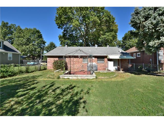 5010 Dewey Avenue, St Louis, MO 63116