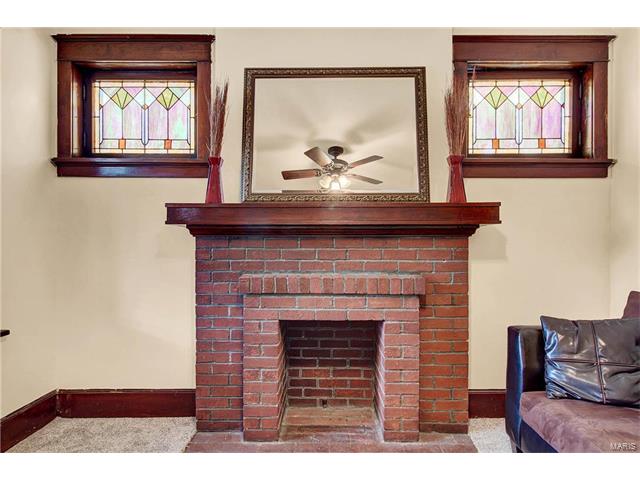 5426 Dresden Avenue, St Louis, MO 63116