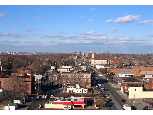 3608 Gravois Avenue, St Louis, MO 63116