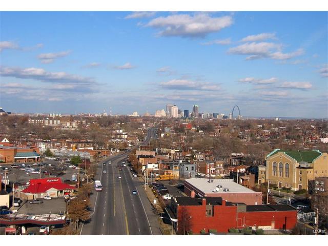 3608 Gravois Avenue, St Louis, MO 63116