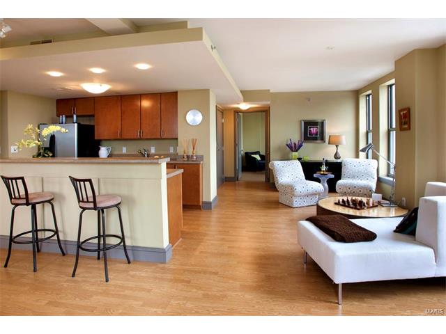 3608 Gravois Avenue, St Louis, MO 63116
