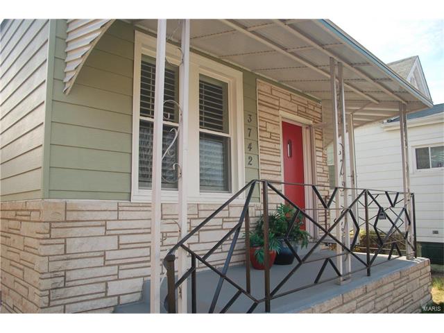 3742 Blow, St Louis, MO 63116