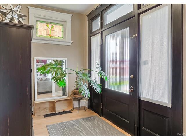 4016 Meramec, St Louis, MO 63116