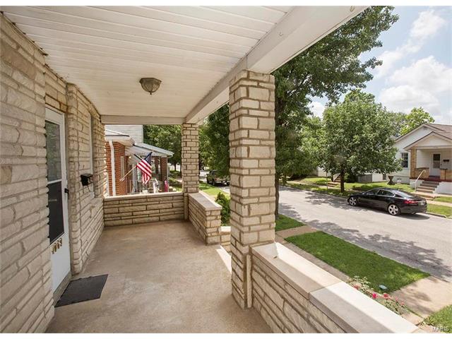 4069 Burgen Avenue, St Louis, MO 63116
