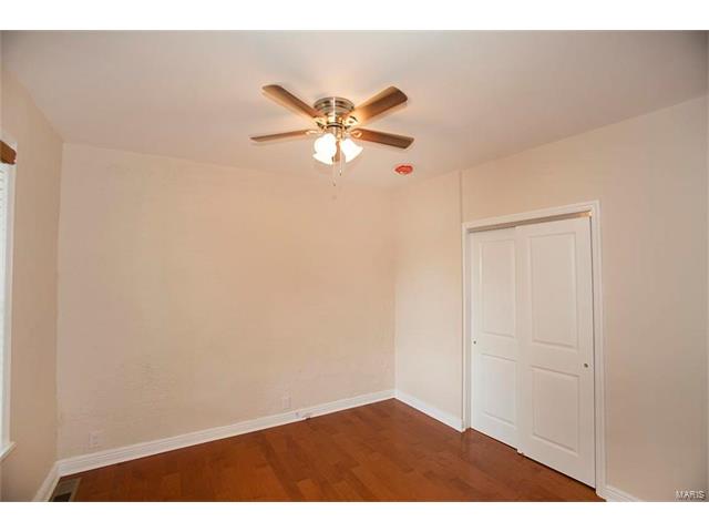 4069 Burgen Avenue, St Louis, MO 63116