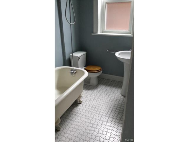 3708 Gustine Avenue, St Louis, MO 63116