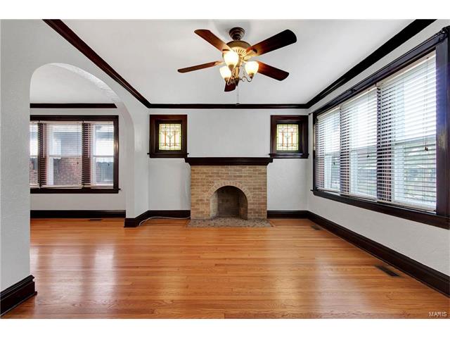 4043 South Spring Avenue, St Louis, MO 63116