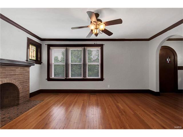 4043 South Spring Avenue, St Louis, MO 63116