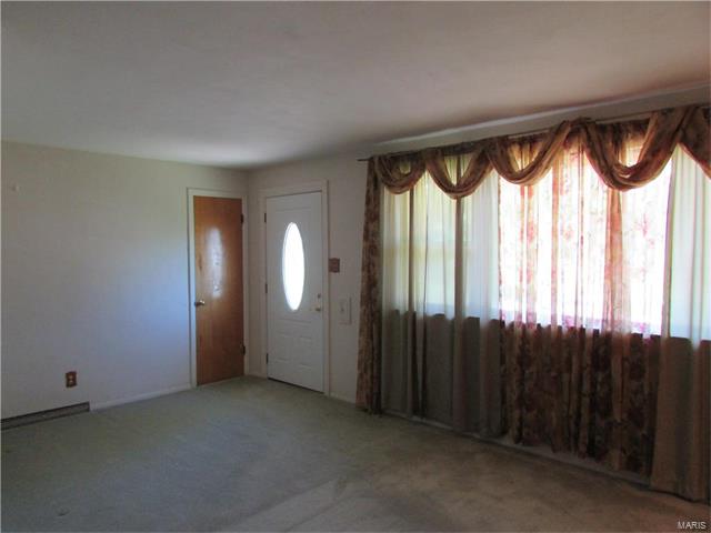 4724 Collins, St Louis, MO 63116