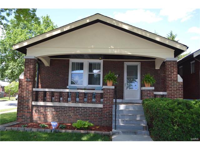 3831 Bingham Avenue, St Louis, MO 63116
