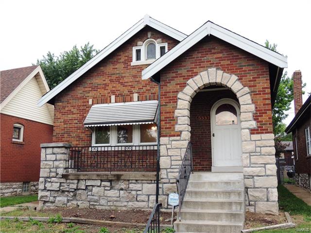 6533 Parkwood Place, St Louis, MO 63116