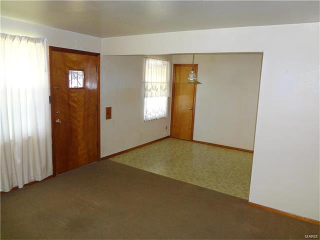 4712 Collins, St Louis, MO 63116