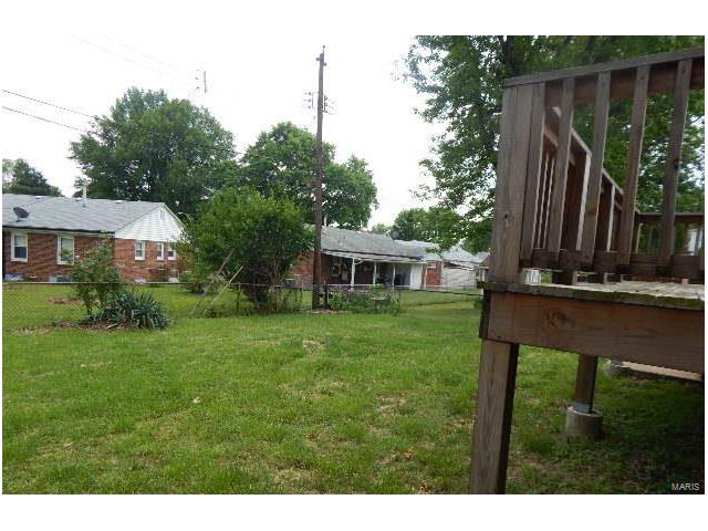 7304 Leona, St Louis, MO 63116