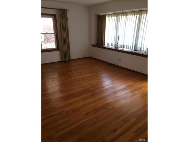 7130 Coronado Avenue, St Louis, MO 63116