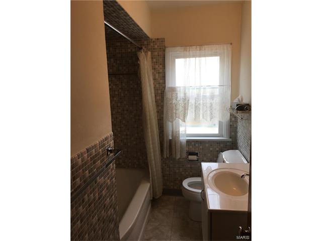7130 Coronado Avenue, St Louis, MO 63116