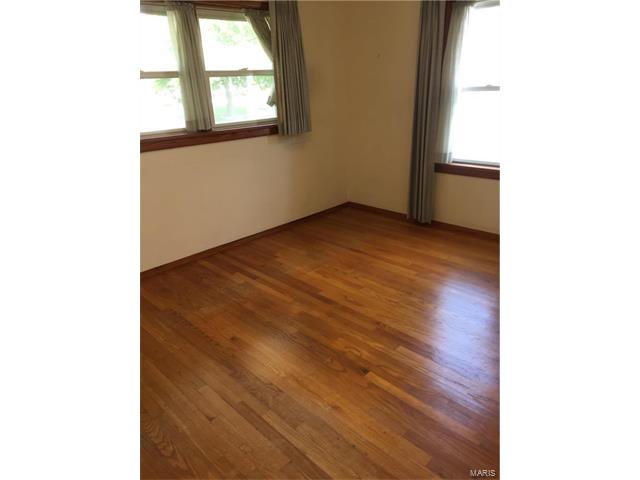 7130 Coronado Avenue, St Louis, MO 63116
