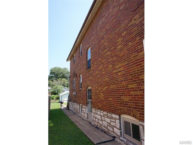 4139 Alma Avenue, St Louis, MO 63116