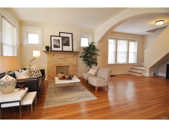 4326 Wyoming, St Louis, MO 63116